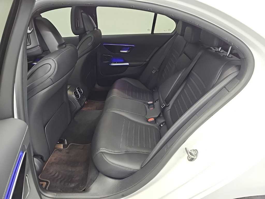 Mercedes-Benz C-Class — photo 12