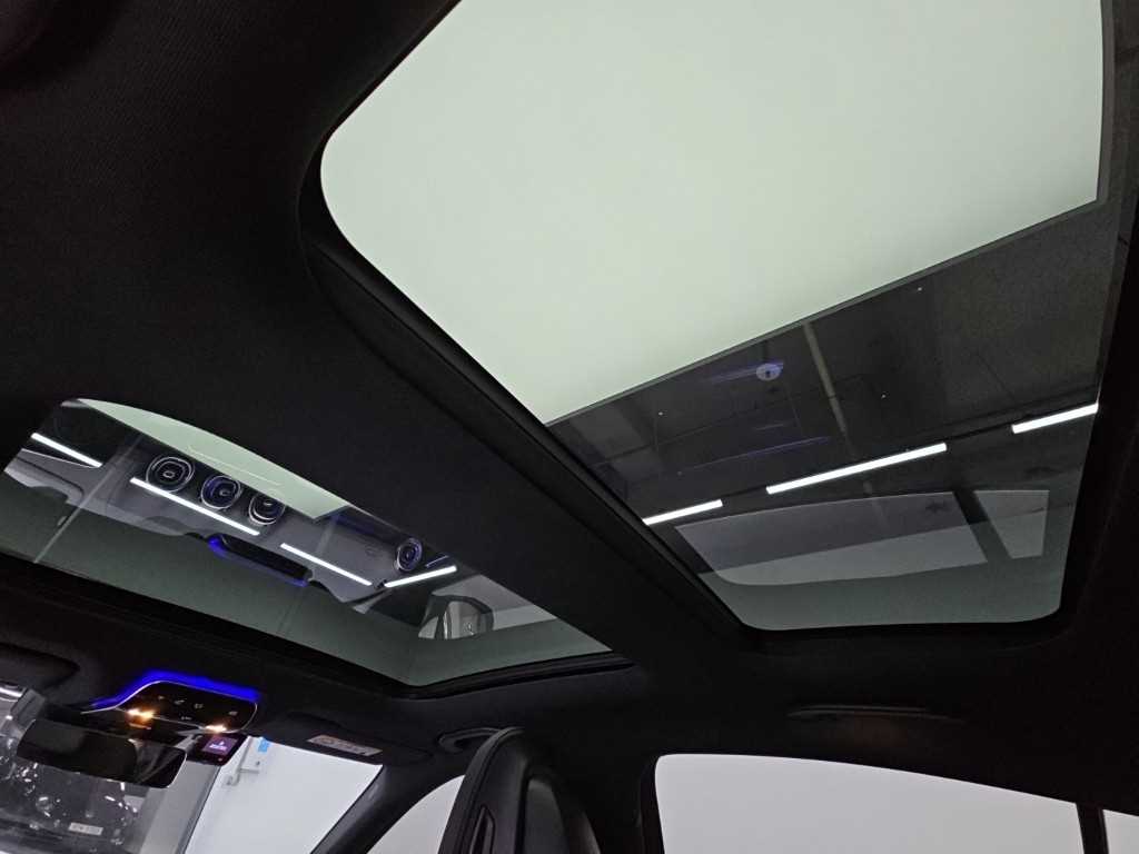 Mercedes-Benz C-Class — photo 13