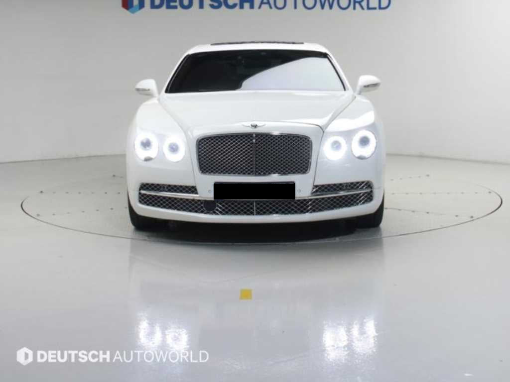 Bentley Flying Spur — photo 03