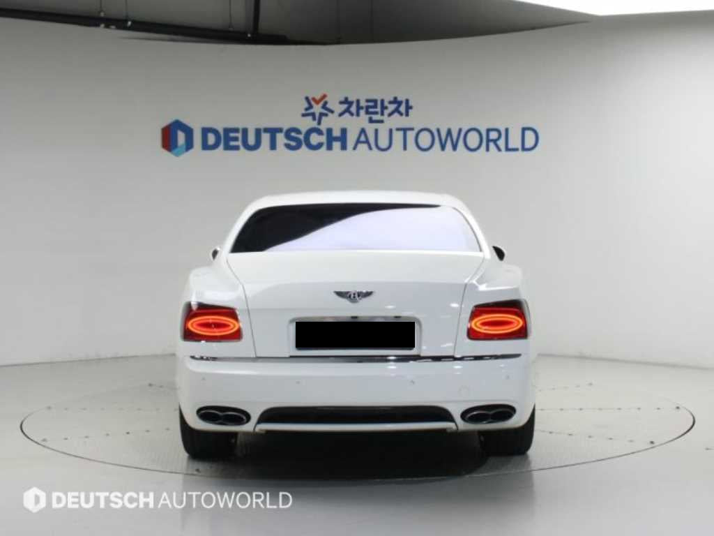 Bentley Flying Spur — photo 04