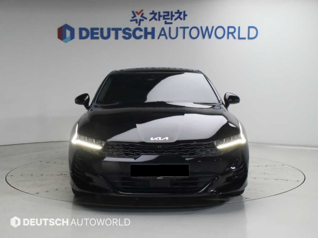 Kia K5 — photo 03