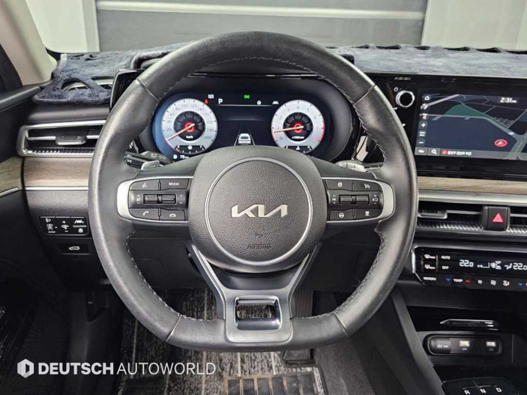 Kia K5 — photo 13
