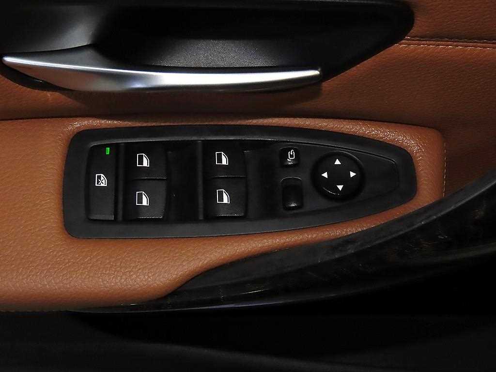 BMW 4-Series — photo 13