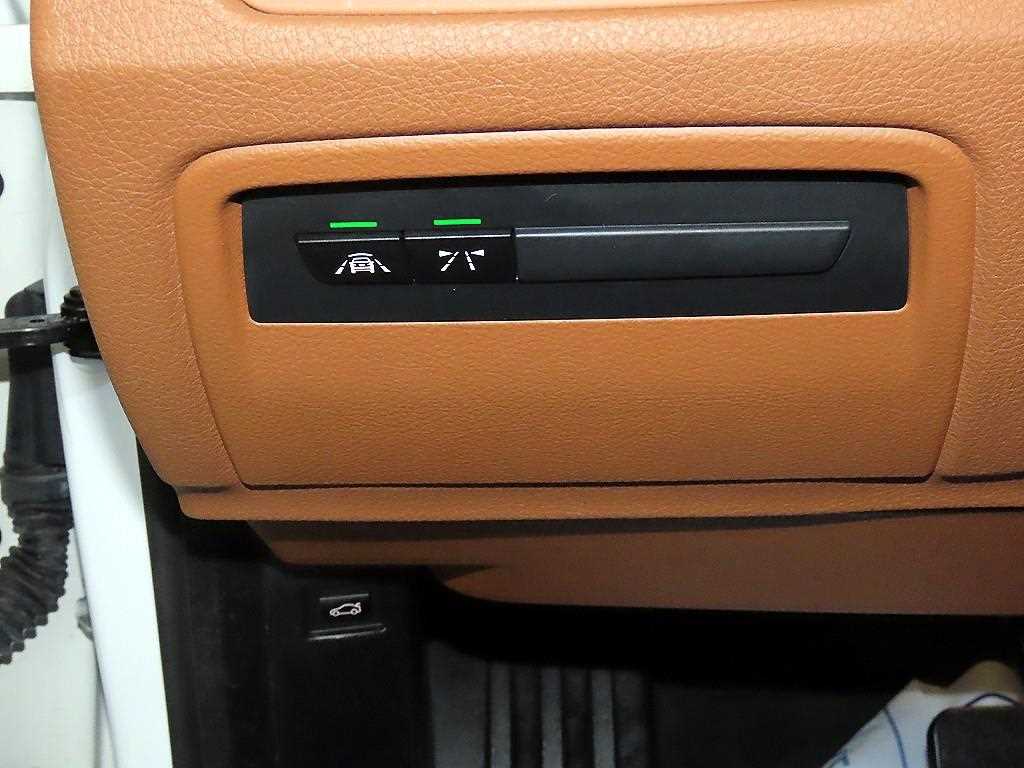 BMW 4-Series — photo 14