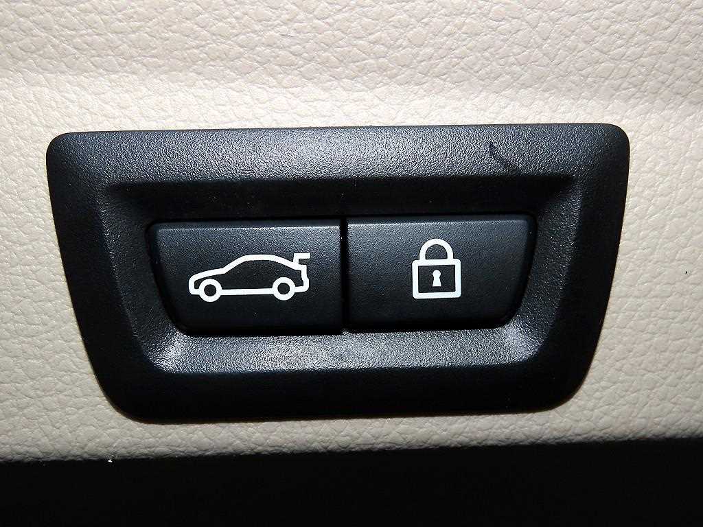 BMW 4-Series — photo 17