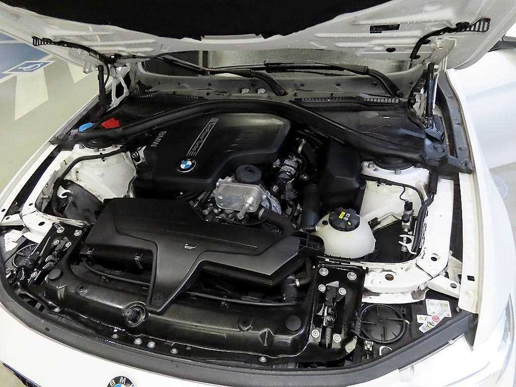 BMW 4-Series — photo 19