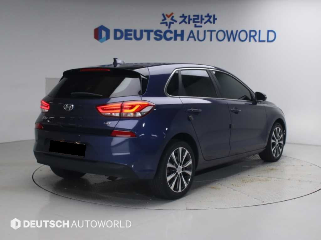 Hyundai i30 — photo 02