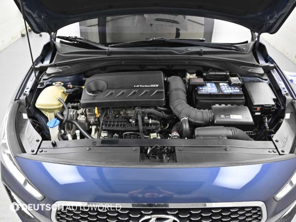 Hyundai i30 — photo 06