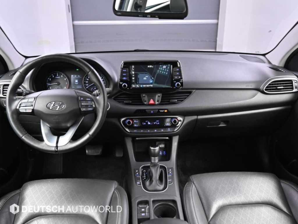 Hyundai i30 — photo 07