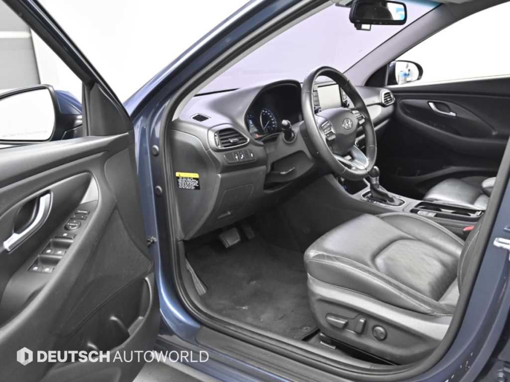 Hyundai i30 — photo 11
