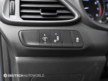Hyundai i30 — photo 17