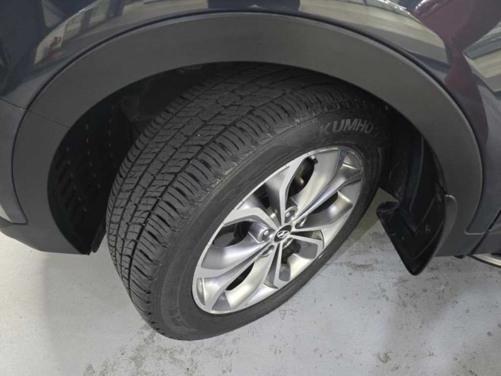 Hyundai Santafe — photo 20