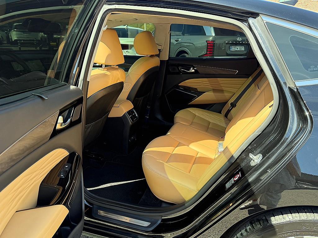 Kia K7 — photo 07