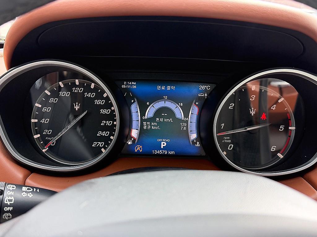 Maserati Levante — photo 09