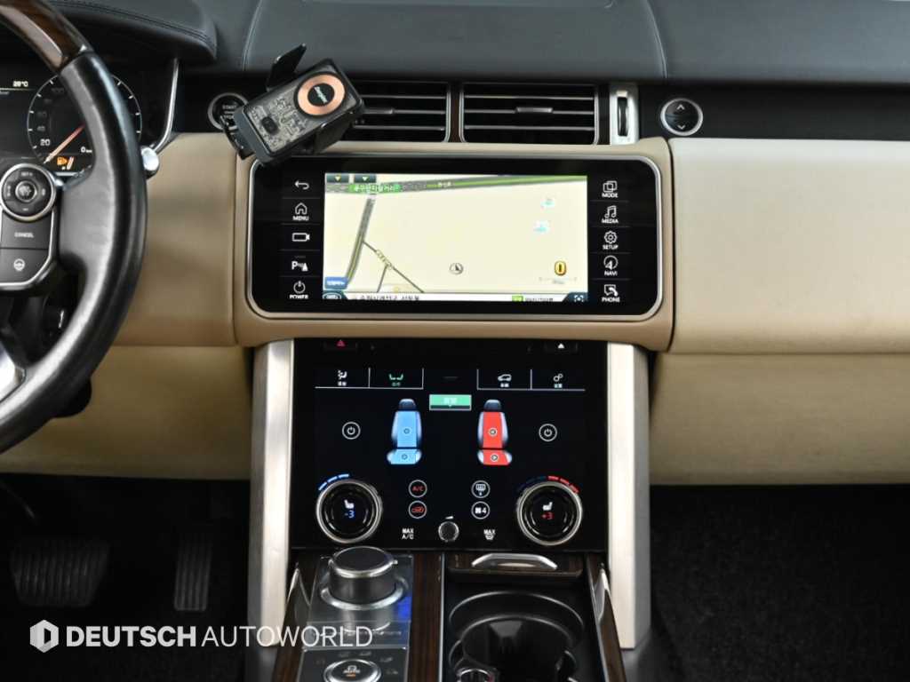 Land Rover Range Rover — photo 14