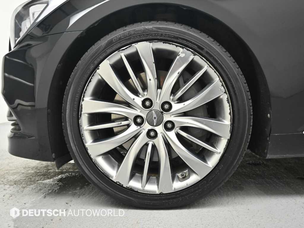 Hyundai Genesis — photo 05