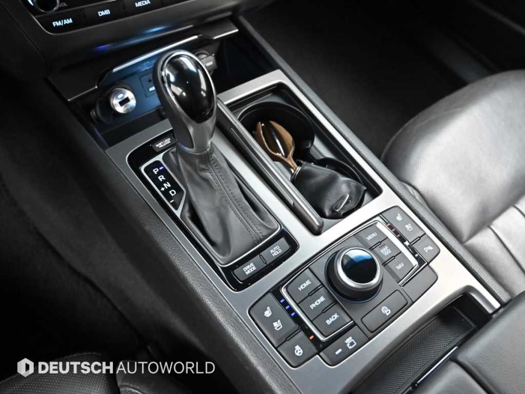 Hyundai Genesis — photo 09