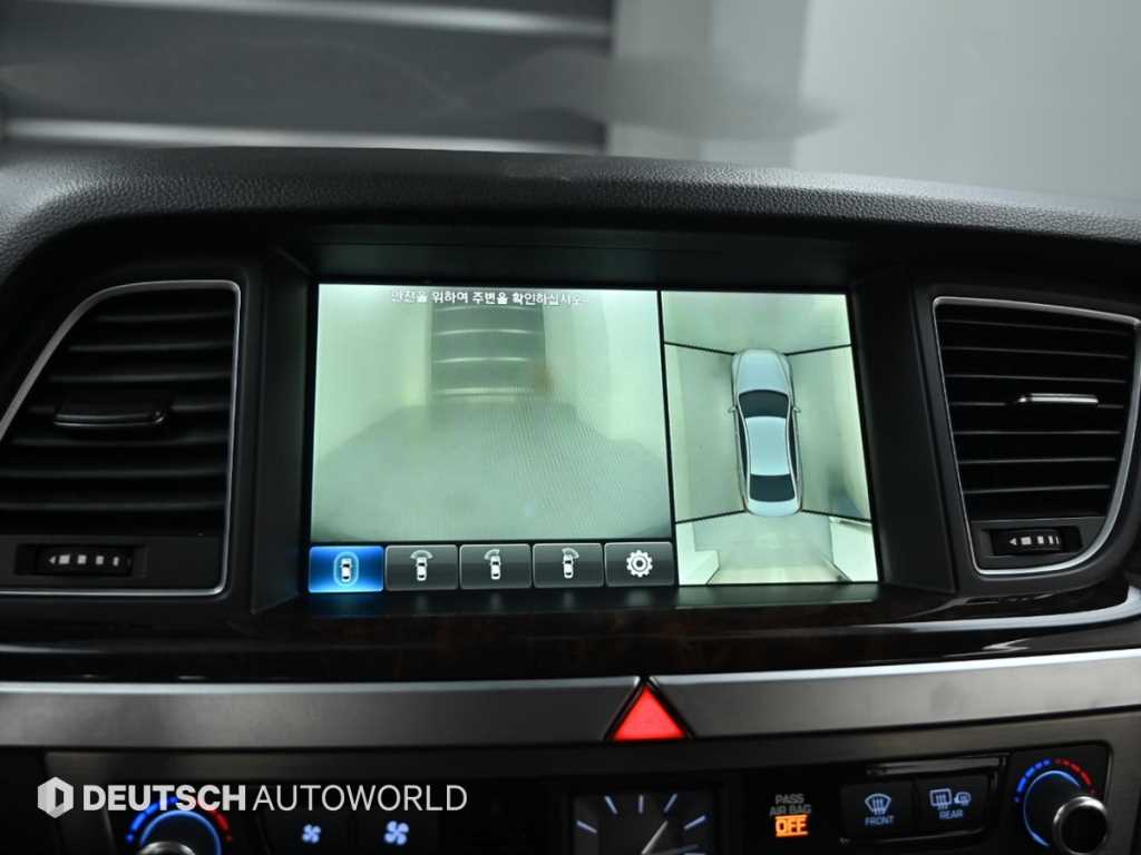 Hyundai Genesis — photo 15