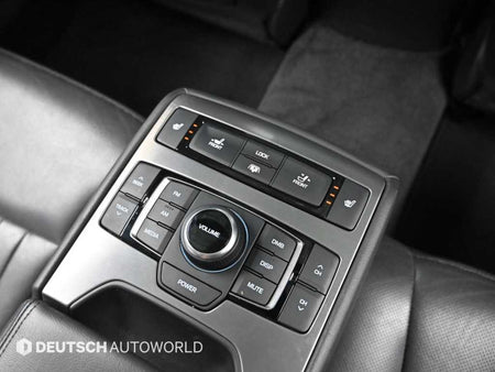 Hyundai Genesis — photo 16