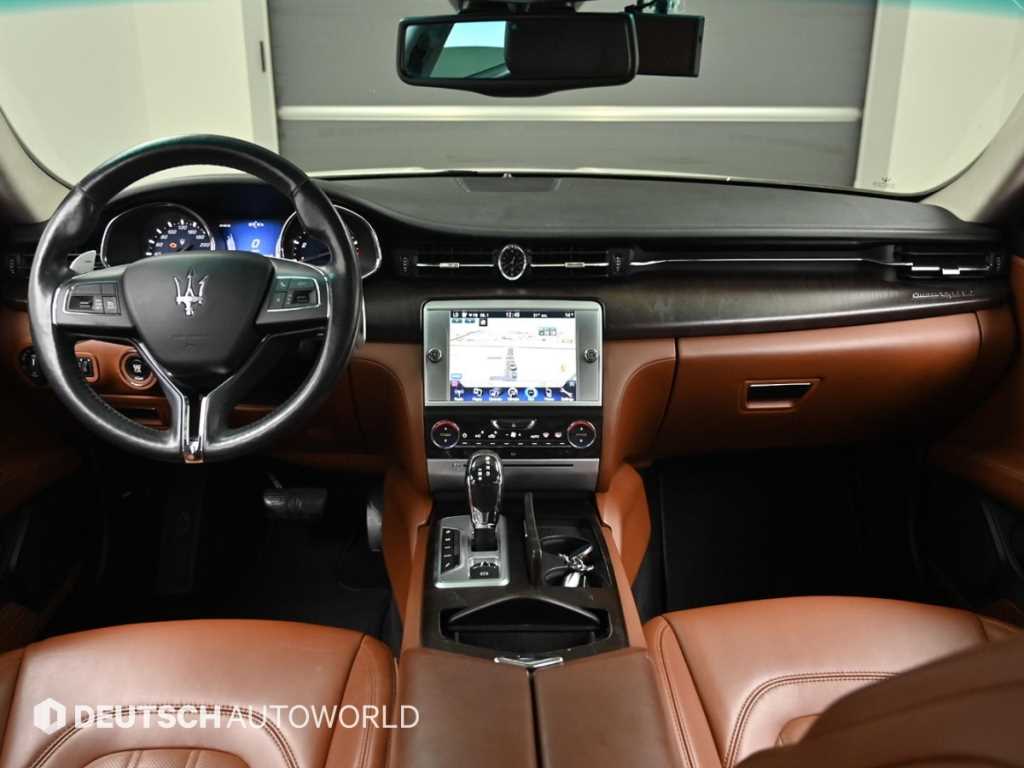 Maserati Quattroporte — photo 07