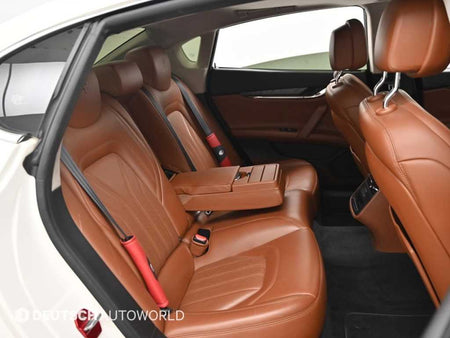 Maserati Quattroporte — photo 12