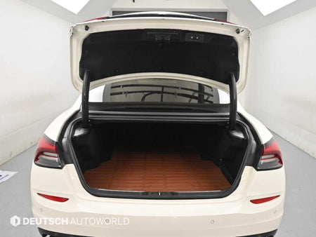Maserati Quattroporte — photo 19