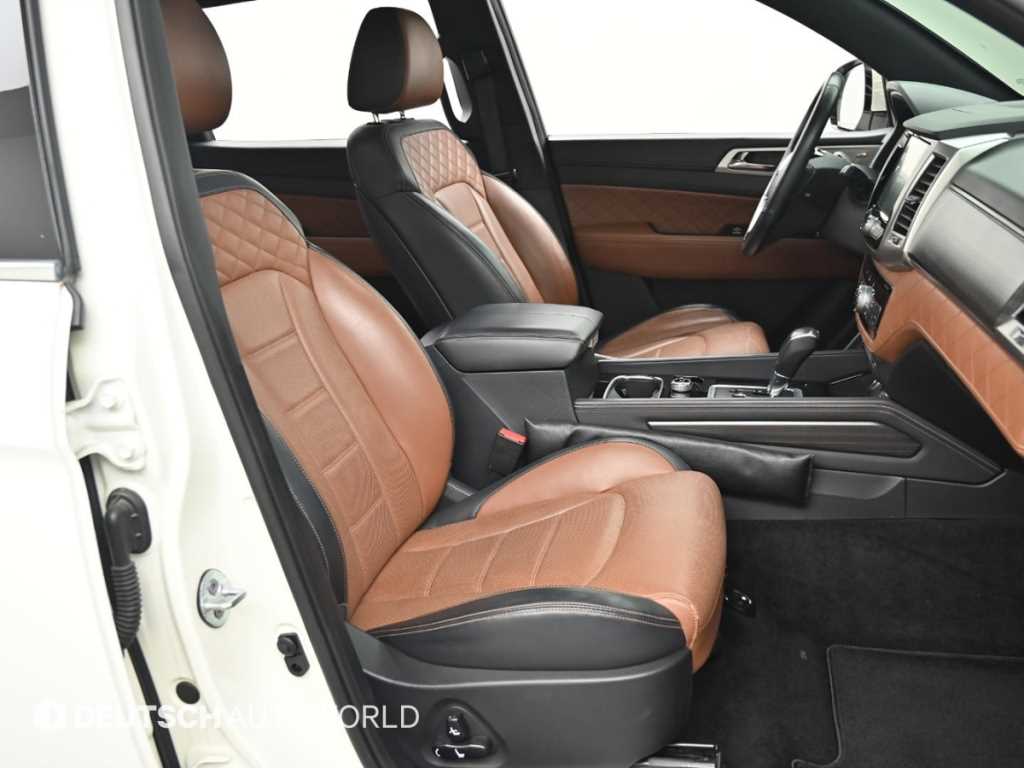 KGM Rexton — photo 10