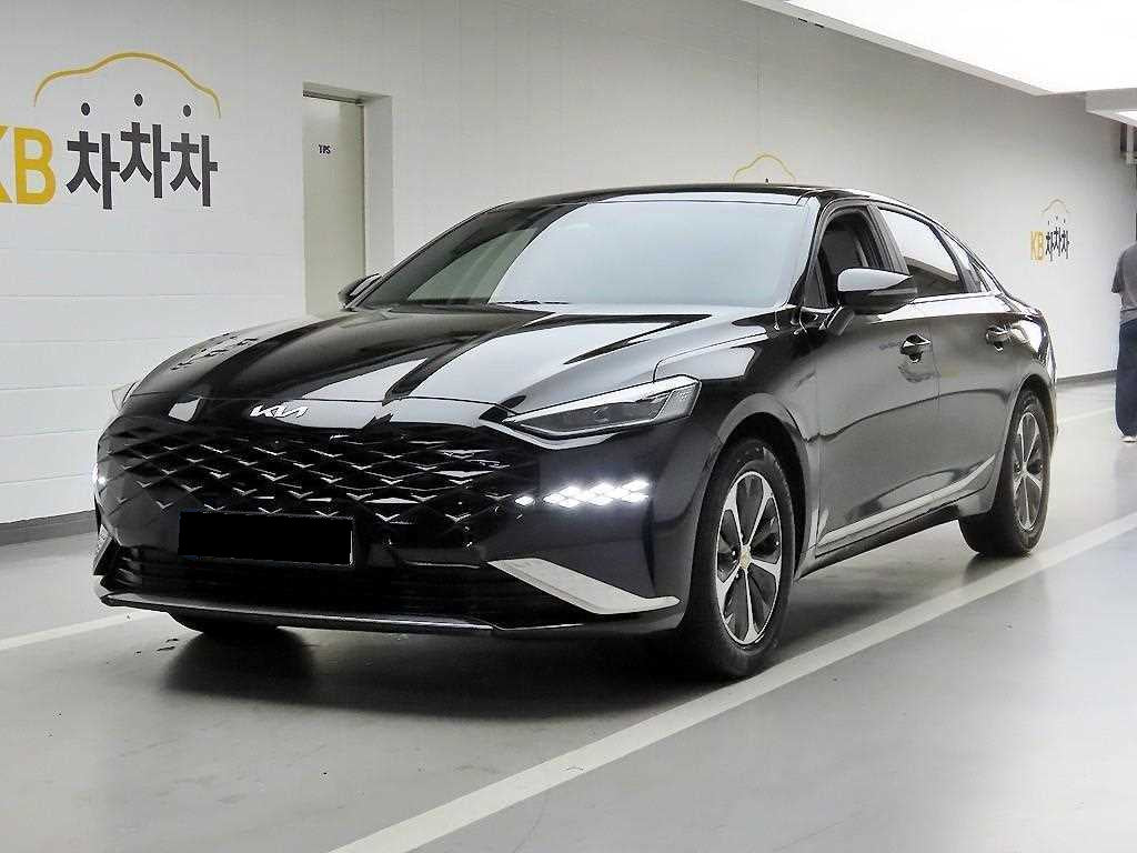 Kia K8 — photo 01