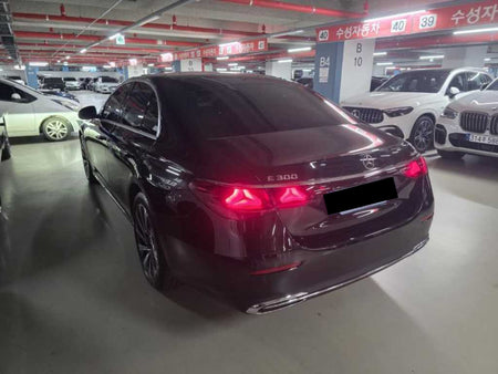 Mercedes-Benz E-Class — photo 06