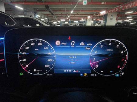 Mercedes-Benz E-Class — photo 17