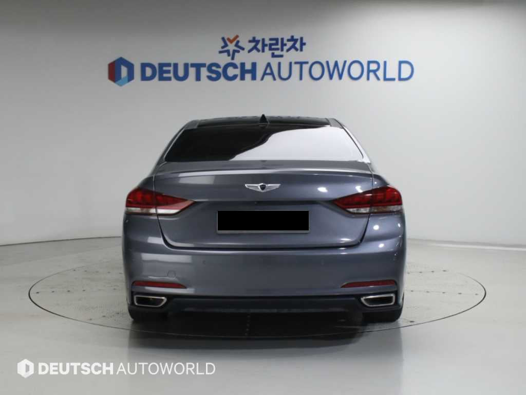 Hyundai Genesis — photo 04