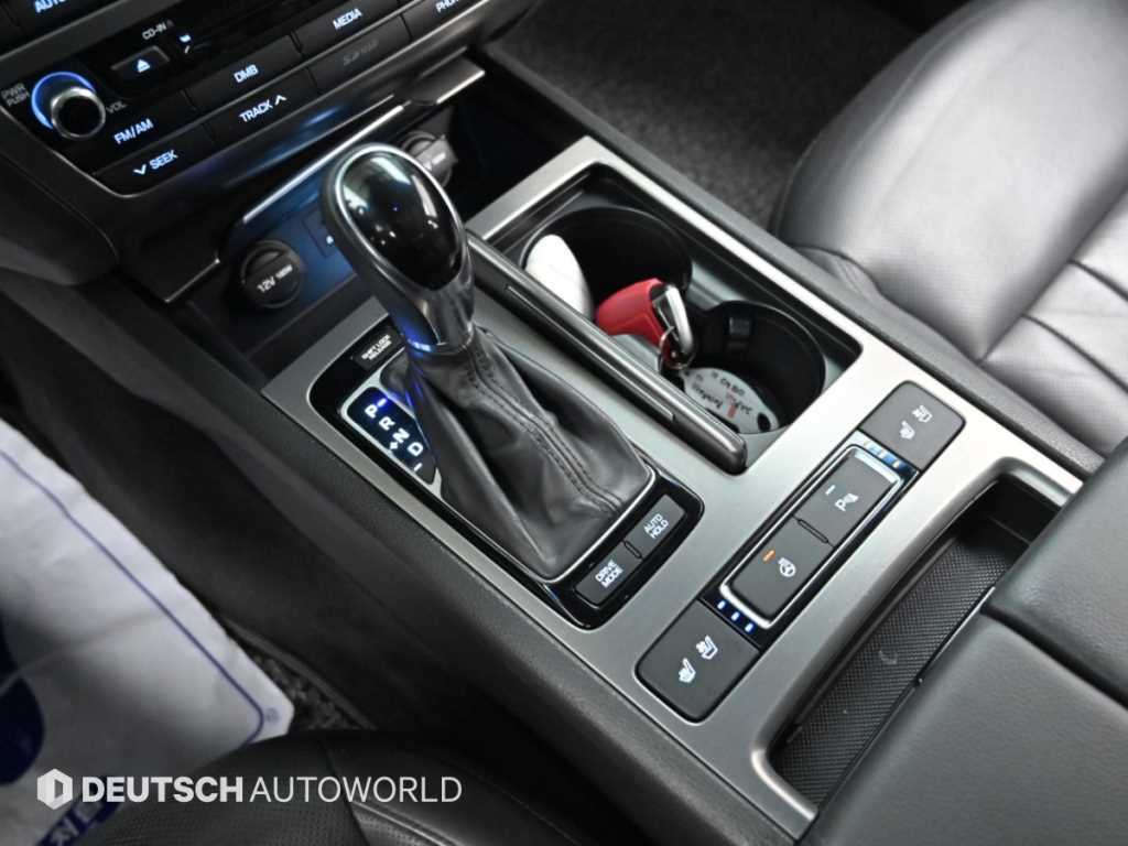 Hyundai Genesis — photo 09