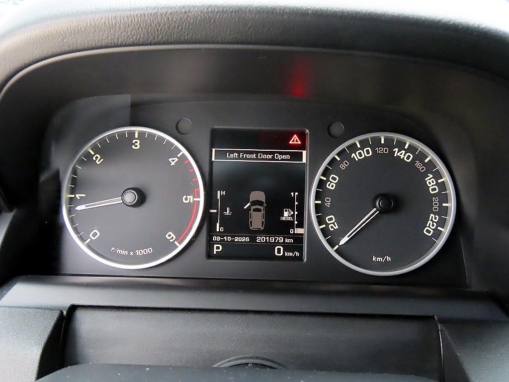 Land Rover Discovery — photo 09