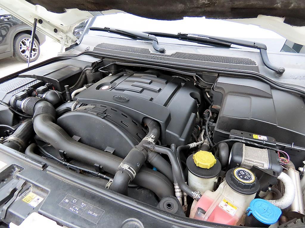 Land Rover Discovery — photo 19