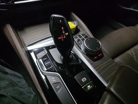 BMW 5-Series — photo 10