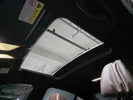 BMW 5-Series — photo 13