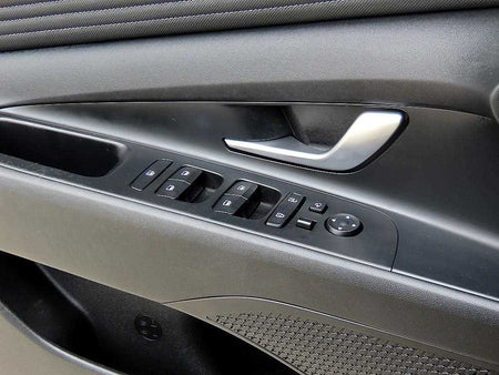 Hyundai Avante — photo 11