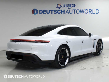 Porsche Taycan — photo 02