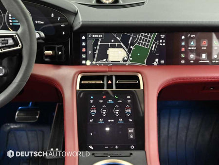 Porsche Taycan — photo 14
