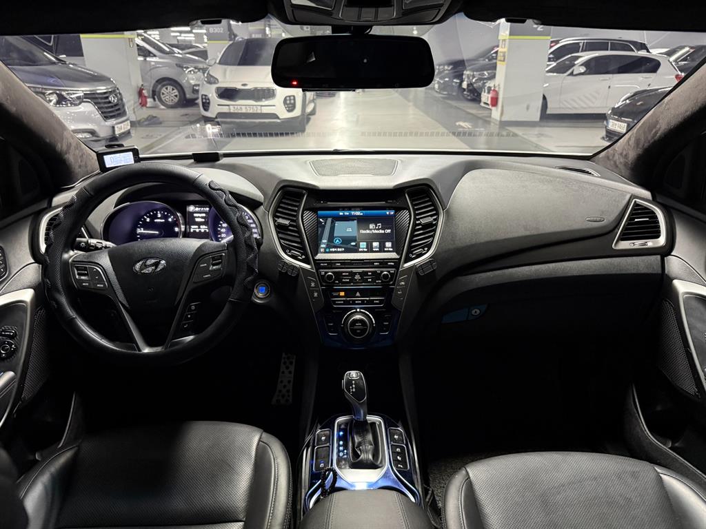 Hyundai Santafe — photo 16