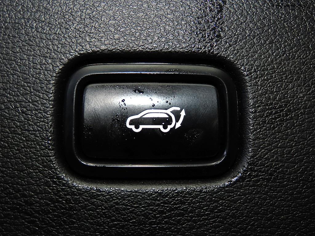 Kia Sportage — photo 16
