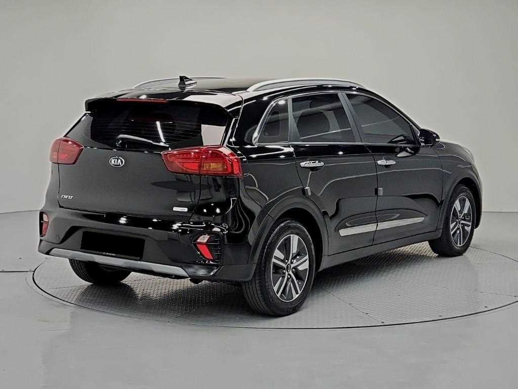 Kia Niro — photo 04