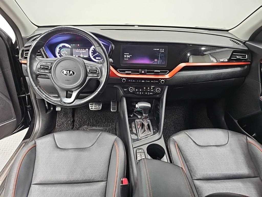 Kia Niro — photo 07