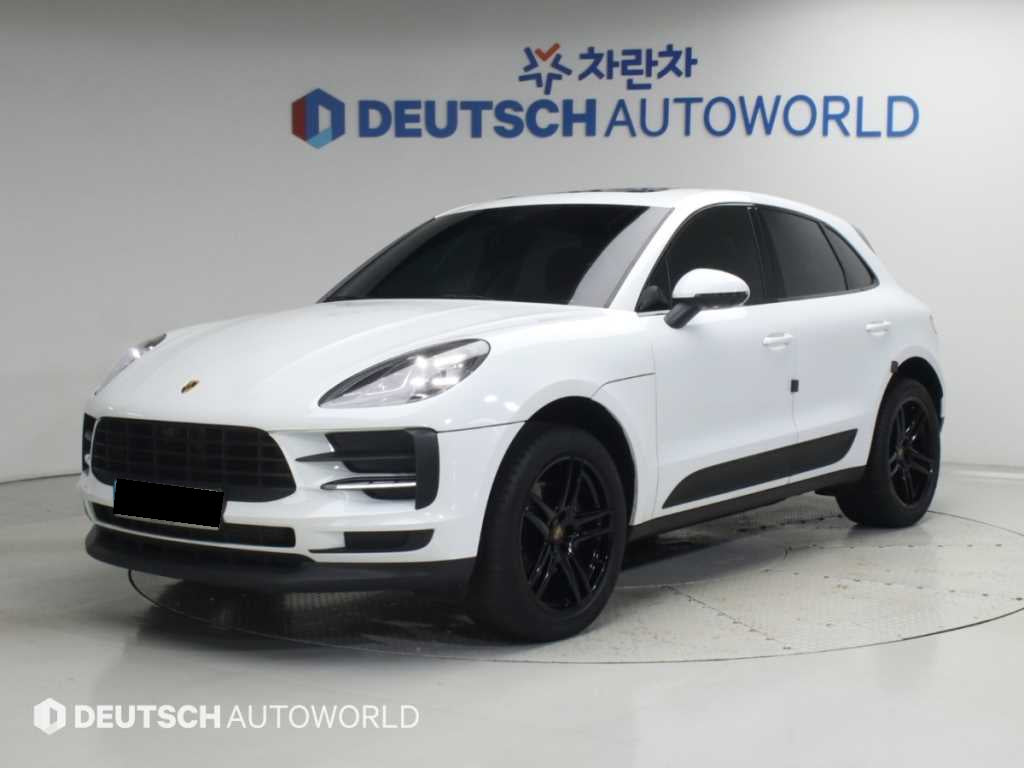 Porsche Macan — photo 01