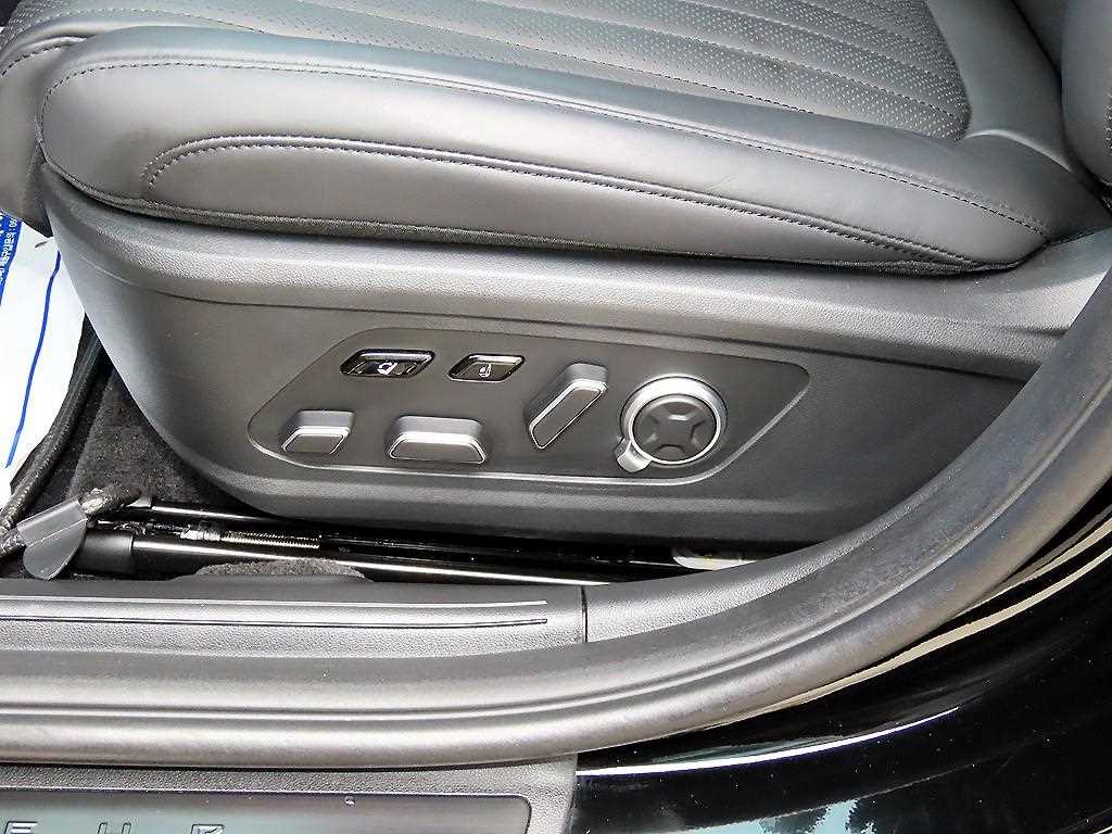 Hyundai Grandeur — photo 16