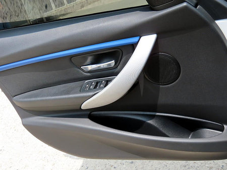 BMW 3-Series — photo 12