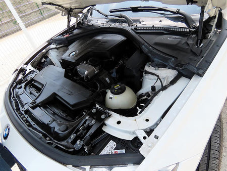 BMW 3-Series — photo 19