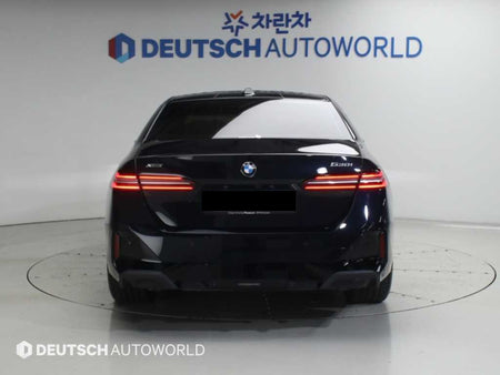 BMW 5-Series — photo 04