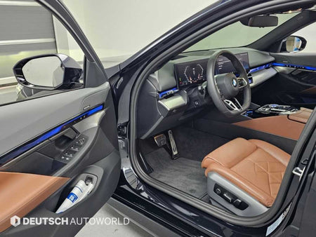 BMW 5-Series — photo 11