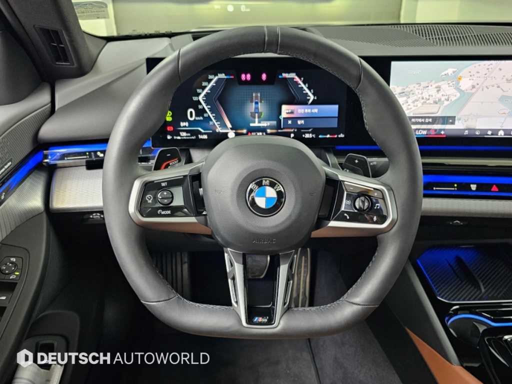 BMW 5-Series — photo 13